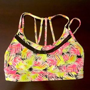 VS Sport sports bra